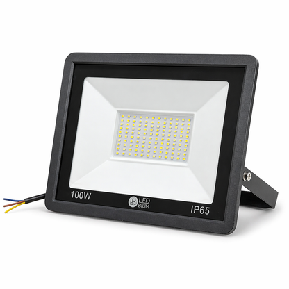 Reflector LED IP65 de 100W con cuerpo de aluminio negro y base ajustable
